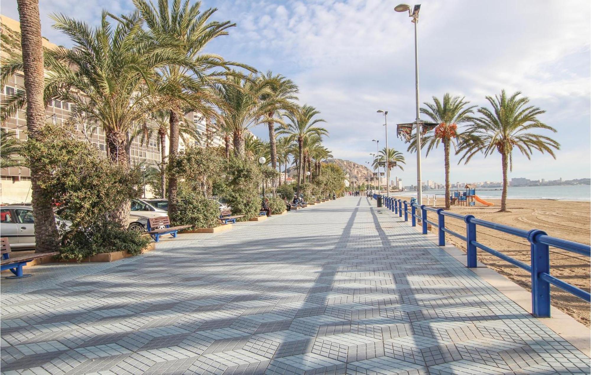 3 Bedroom Gorgeous Apartment In Alicante Exteriér fotografie
